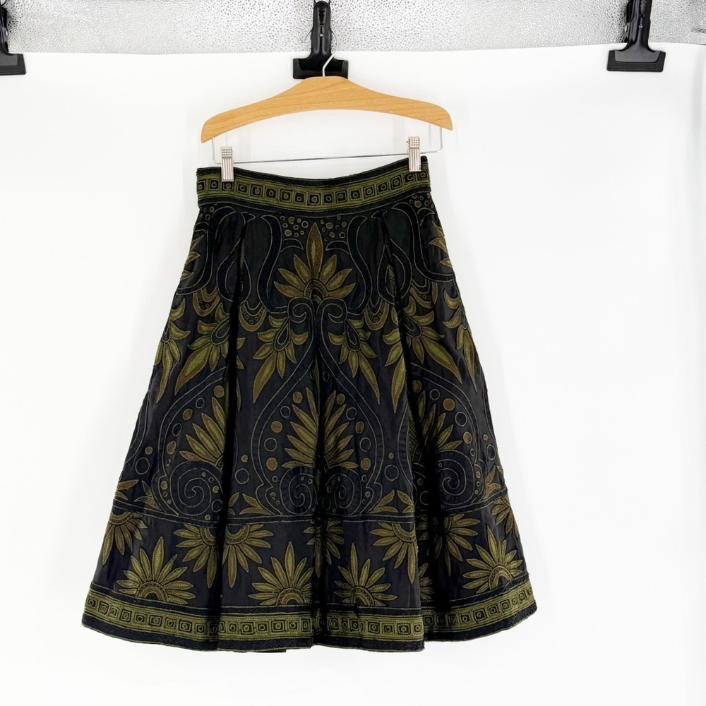 Naeem Khan Black & Olive Green Embroidered Silk Skirt Size 8 | Luxury Designer